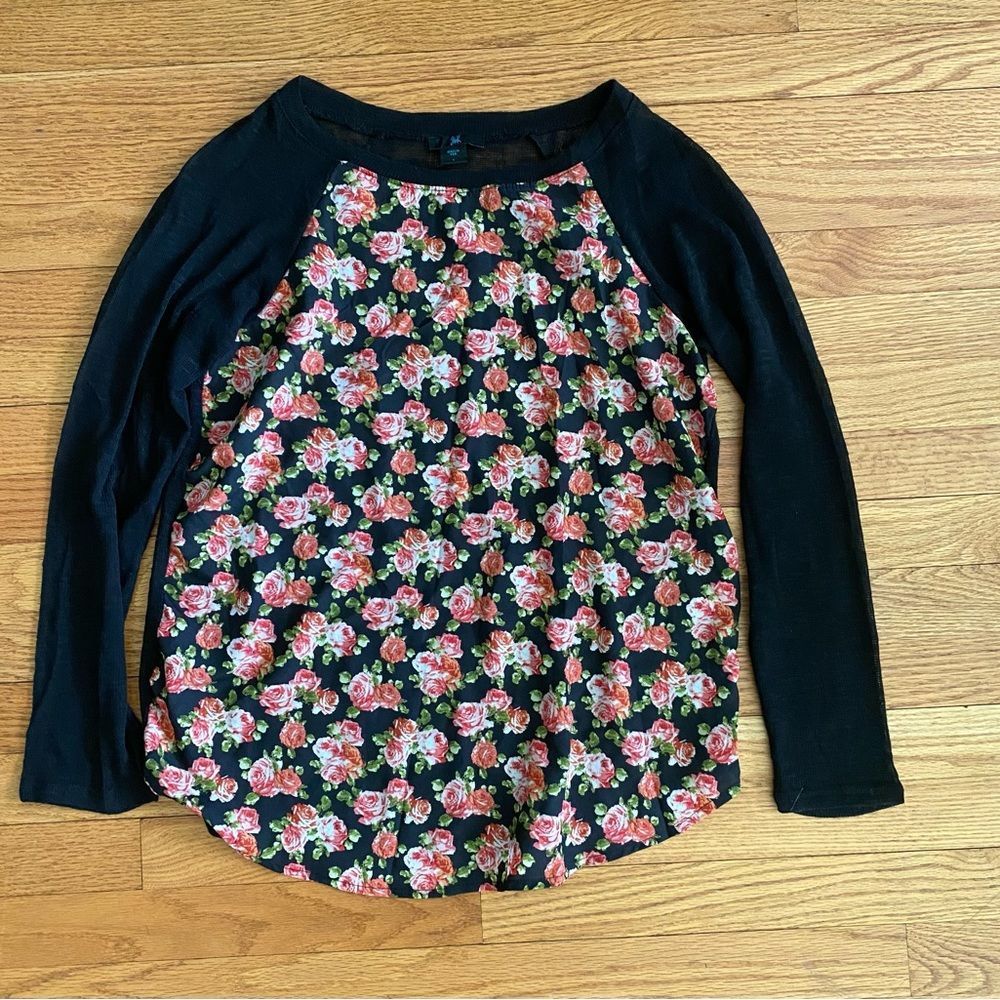 Jwk Flower design shirt, sheer sleeves and back, Size LARGE
